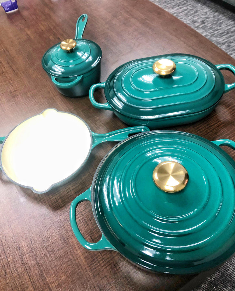 
                  
                    DariusCooks Sauce Pot - Emerald & Gold
                  
                